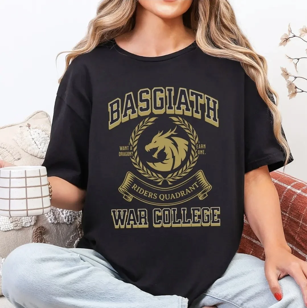 Basgiath War College | Fourth Wing T-Shirt