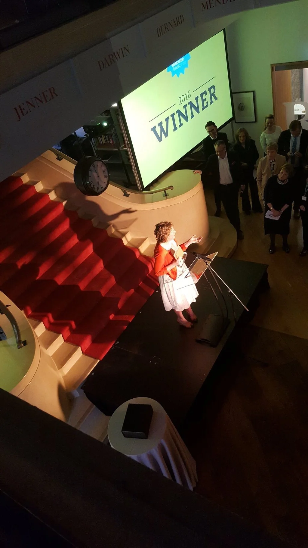 Dr Suzanne O'Sullivan winning Wellcome Book Prize 2016 for It's All in your Head