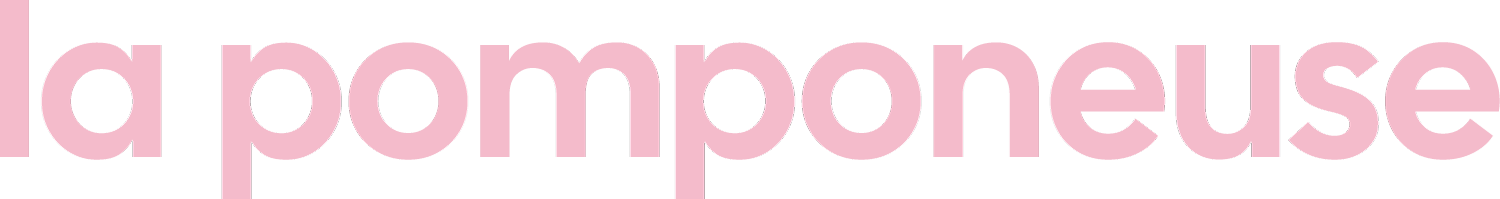 Texte en gros caractères roses disant "la pompeuse".