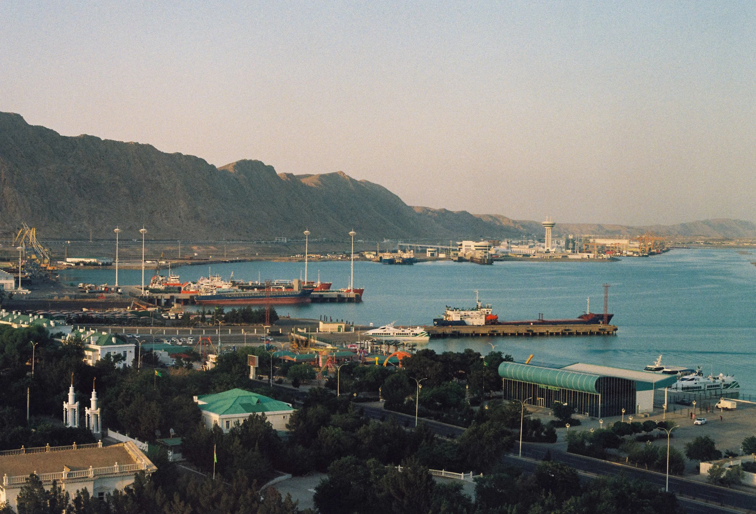 Turkmenbashi: Behind the Curtain