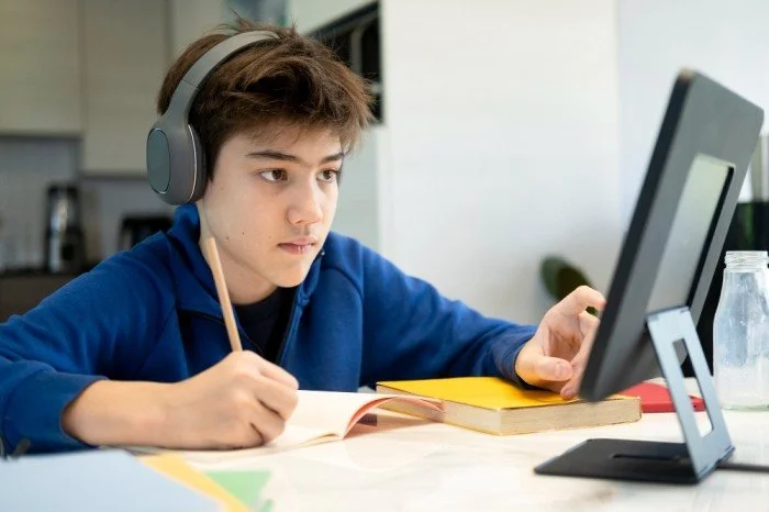 Top Benefits of Choosing Online Tuition for IGCSE Maths
