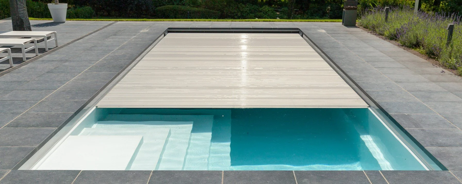 Swimming Pool Automatic Cover