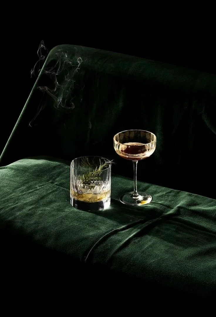 Cocktail Bar & Lounge