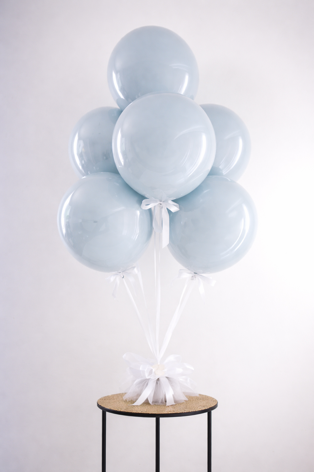 Stunning blue pearl balloon bouquet, perfect for baby showers and birthdays.