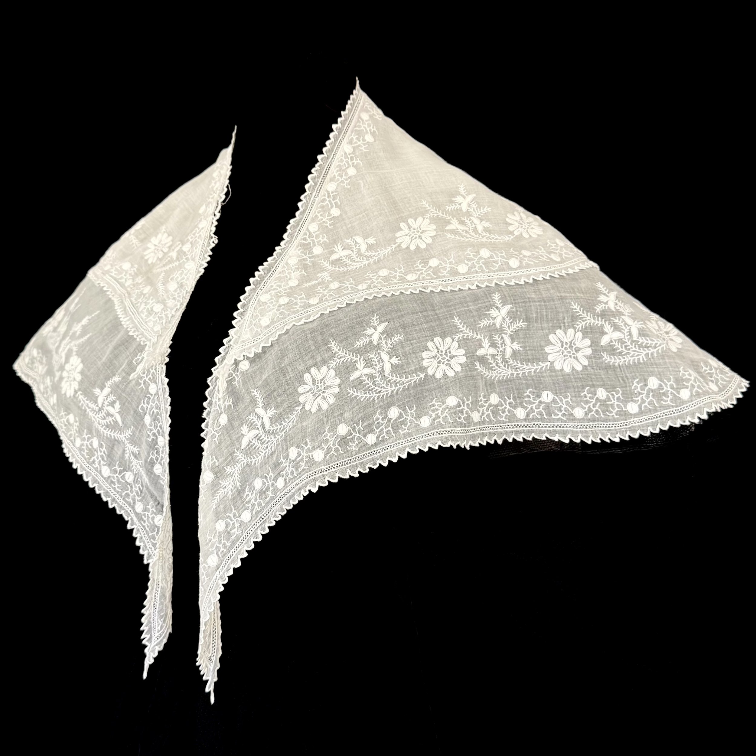 Antique Embroidered Muslin Pereline Collar 1830s