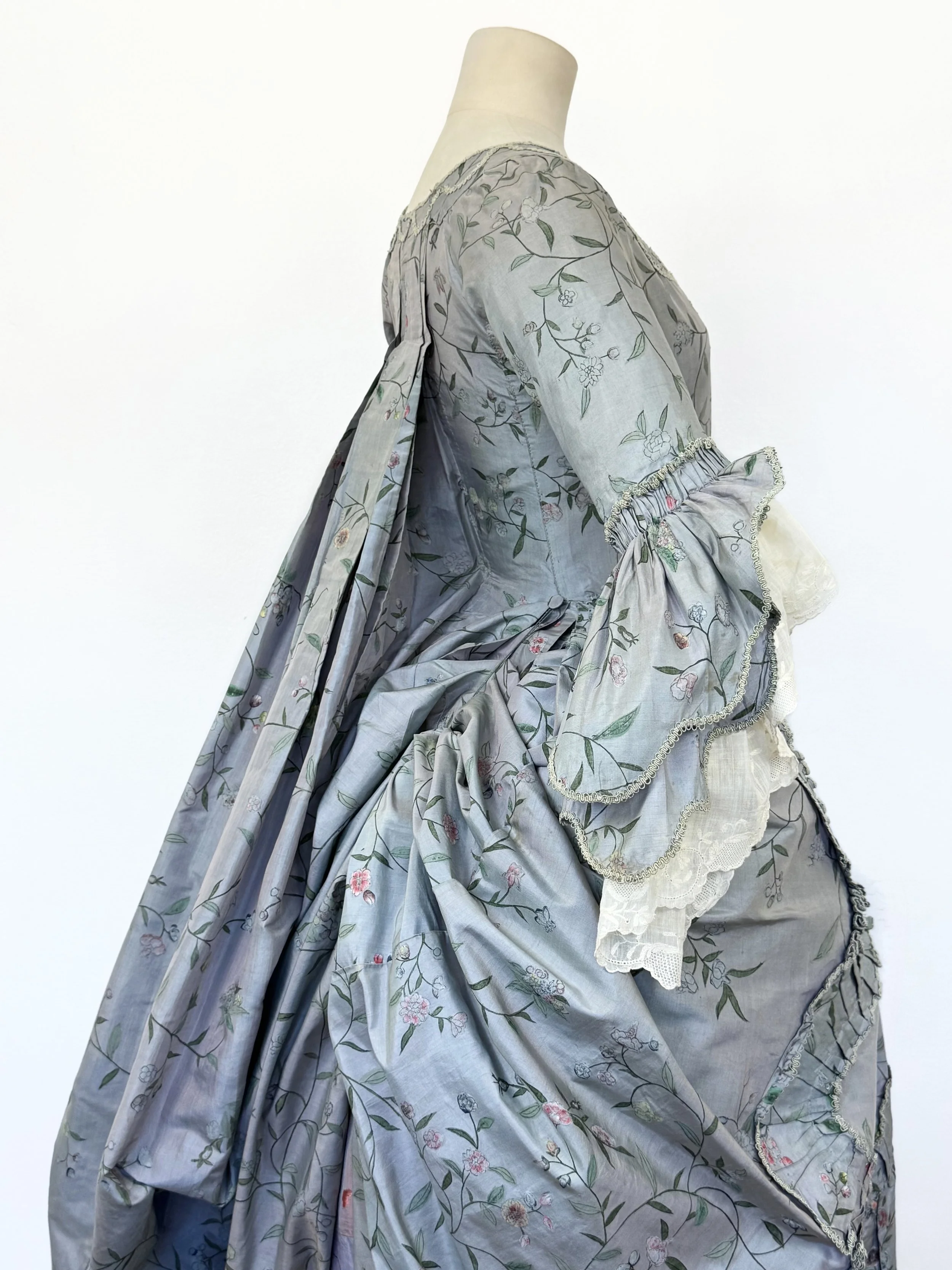 Sack back gown of hand painted Chinese silk, 1775 