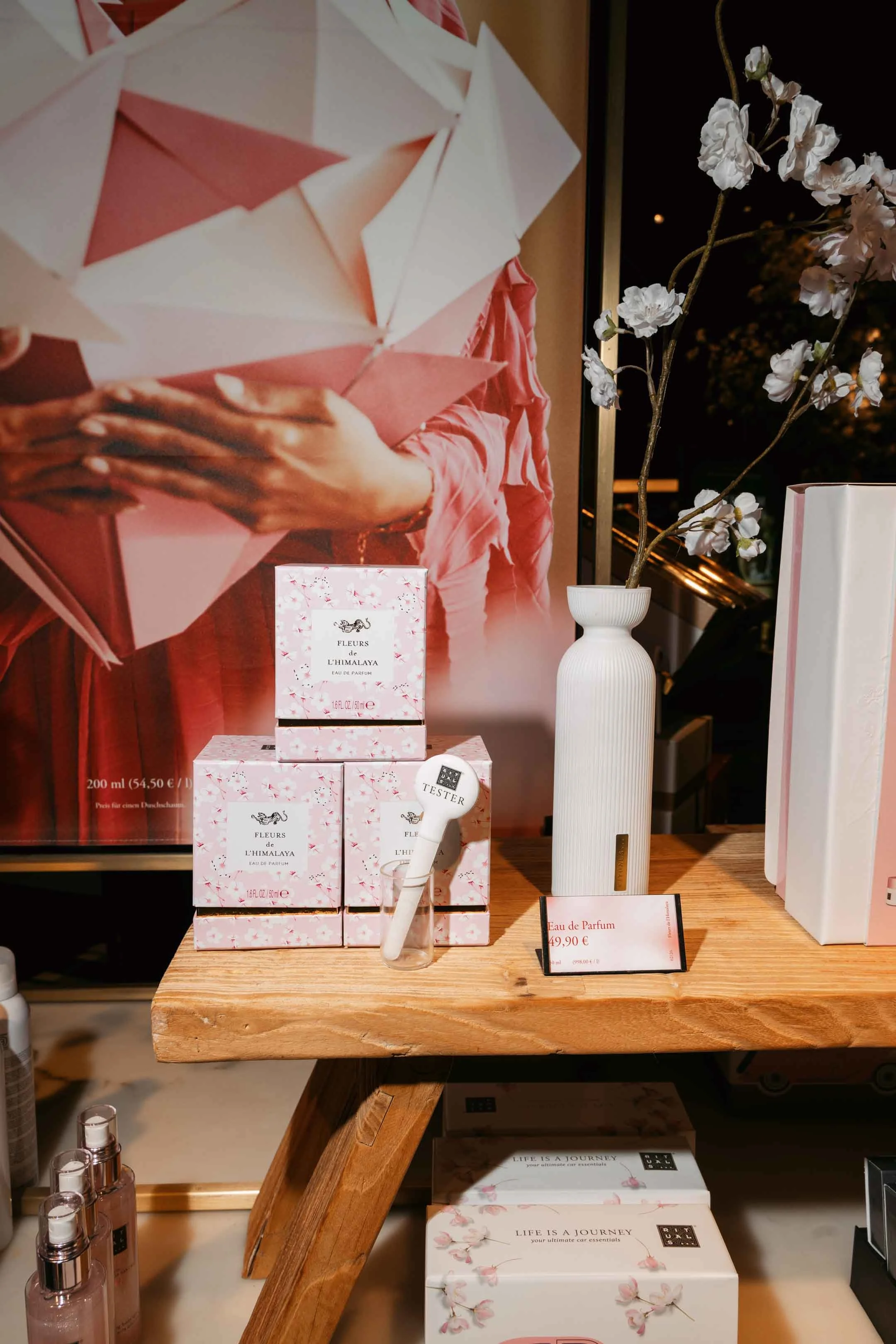 Rituals in-store Valentine's campaign captured through photography and video in Oberhausen