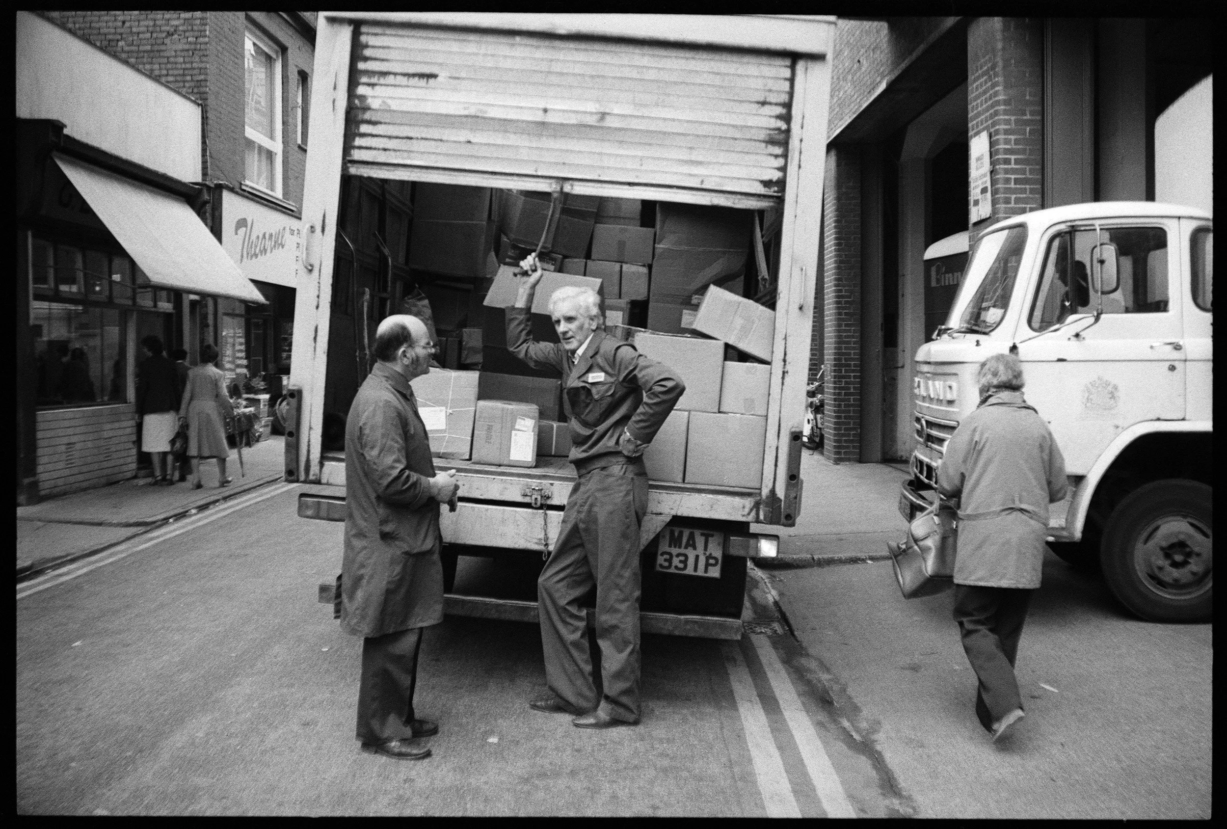 ShoppingHull73.jpg