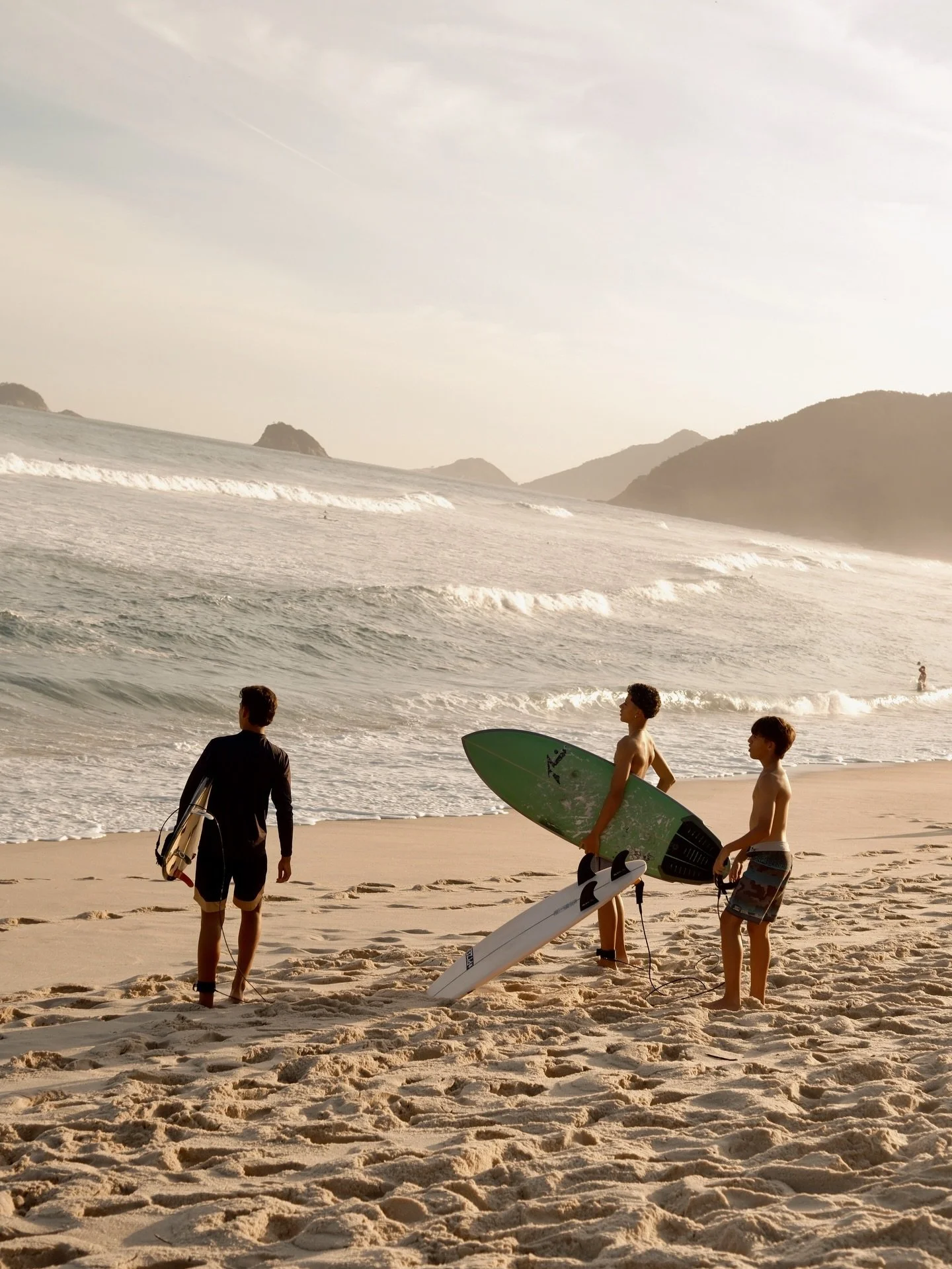 Capturing the vibe of Macumba during golden hour with my fujifilm 🇧🇷🏄🏽&zwj;♀️🌅🌴