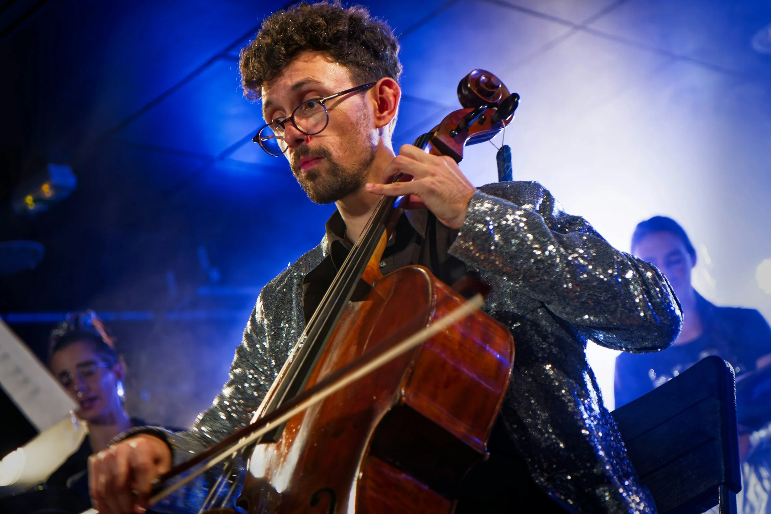 Solo Cellists