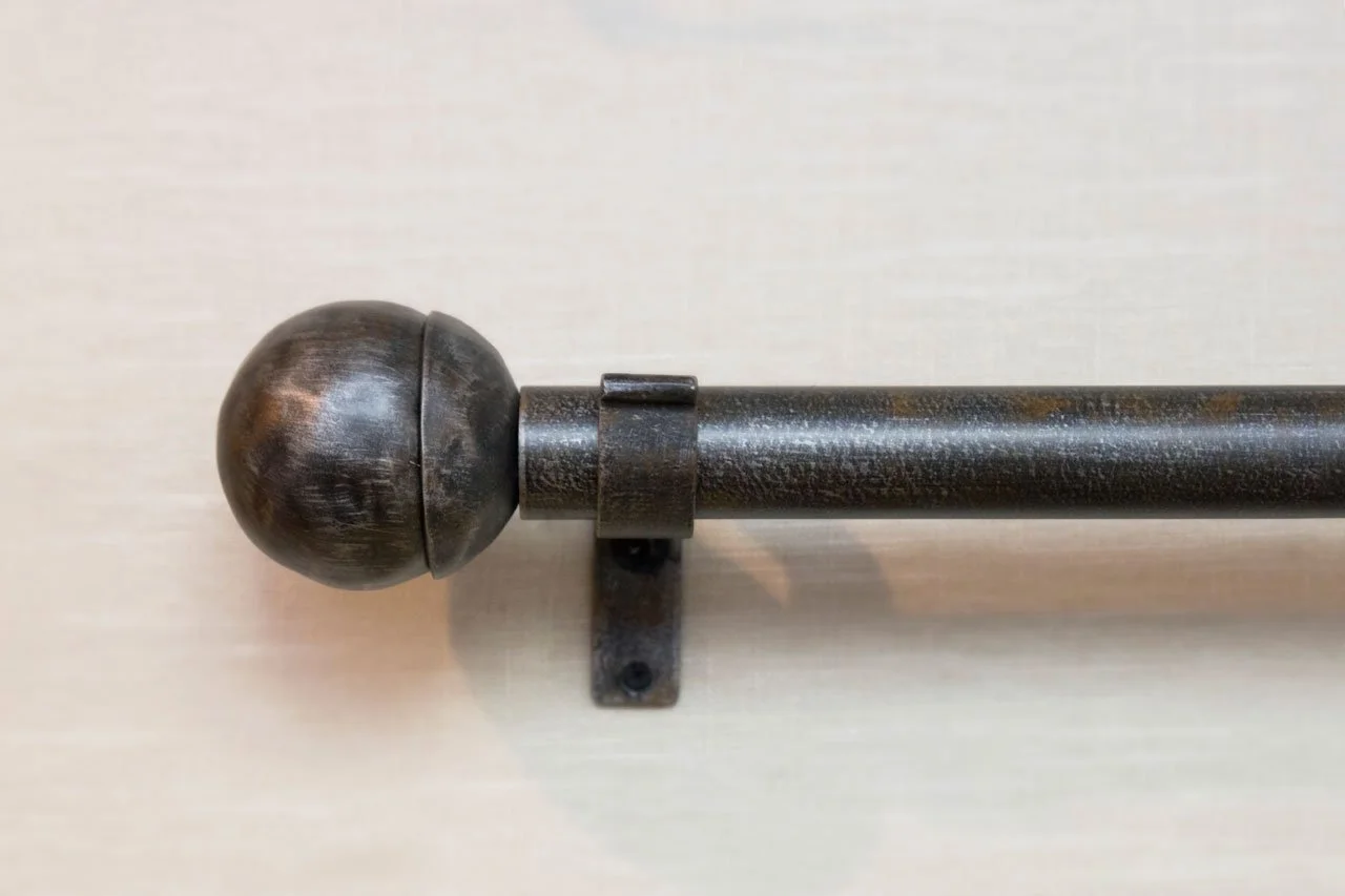 Beach Drapery_Hunter Douglas_Drapery-Hardware07.jpg