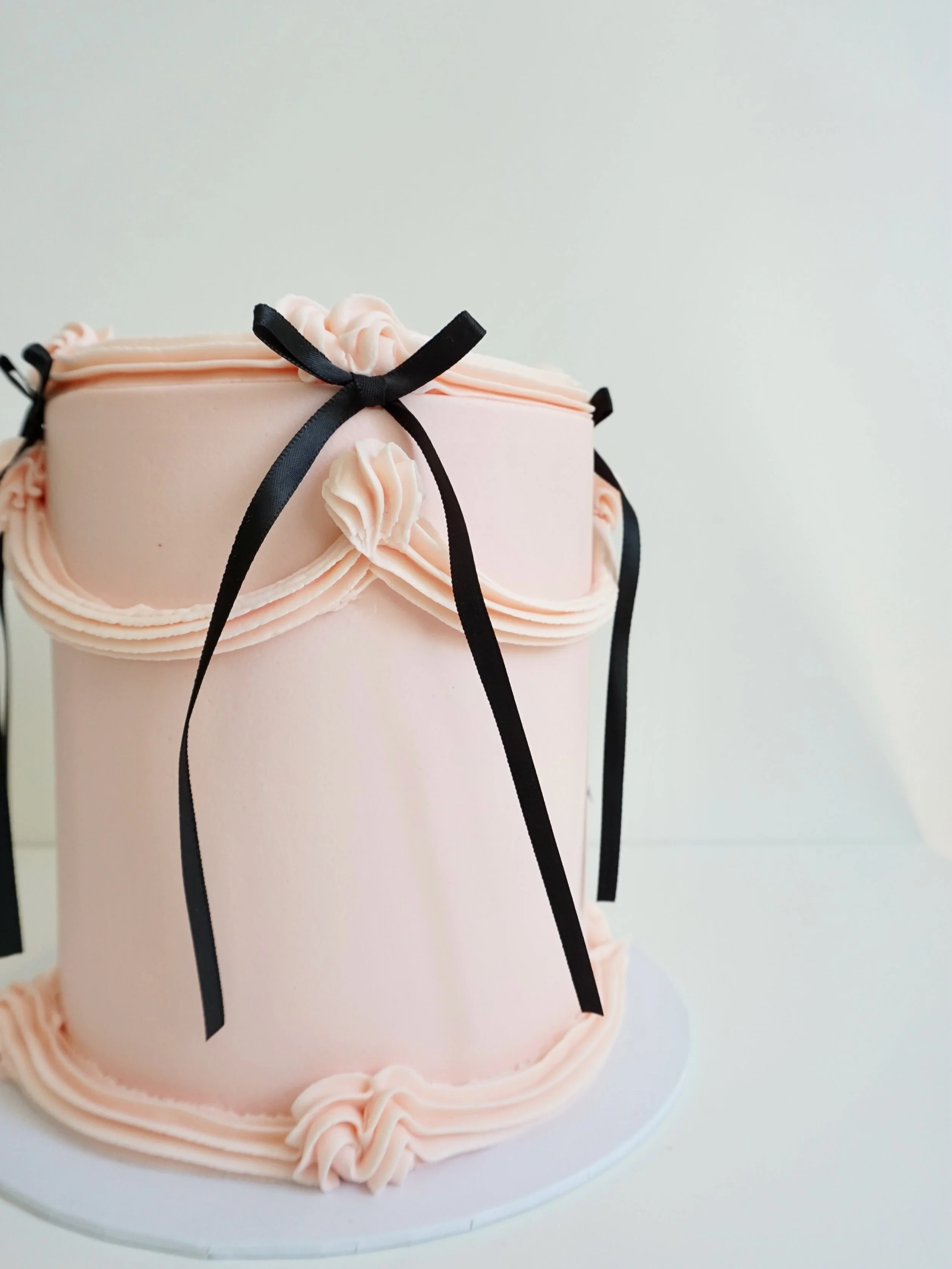 Vintage 

#vintagecake #cakeart #cakeartist #zurichcakes