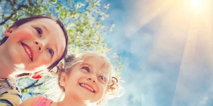 Raising Confident Children: Self-Esteem Tips for Parents