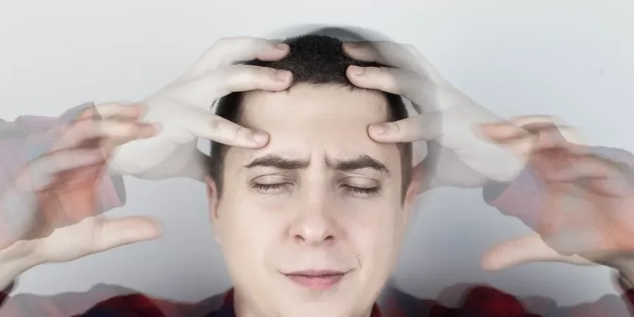 How to Get Rid of a Migraine Fast: Symptoms, Causes &amp; Treatment