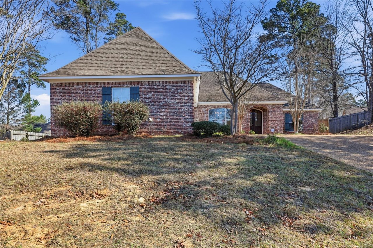 01-102 Fox Hollow Bend _ Home Tours MS.jpg