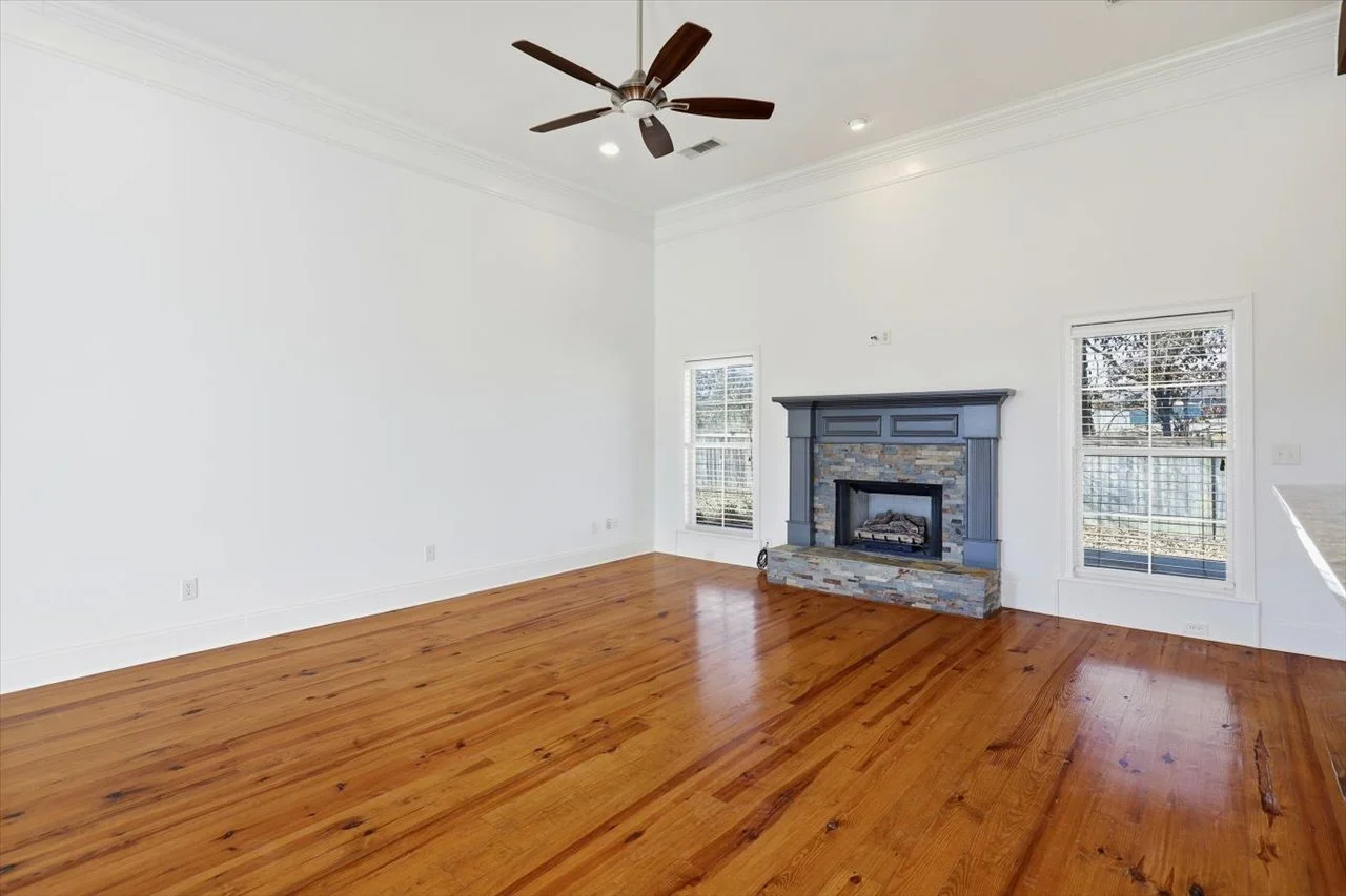 08-228 Huntington Hollow _ Home Tours MS.jpg