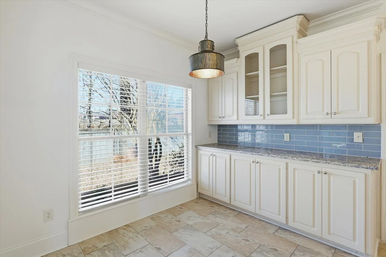 13-228 Huntington Hollow _ Home Tours MS.jpg