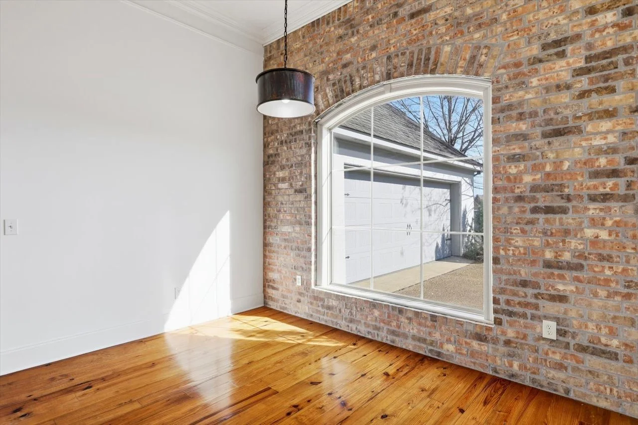 16-228 Huntington Hollow _ Home Tours MS.jpg