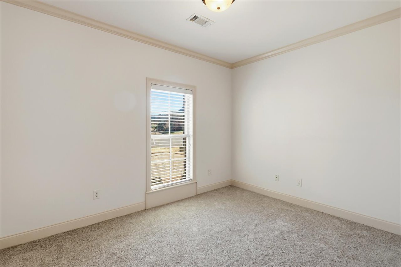 26-228 Huntington Hollow _ Home Tours MS.jpg