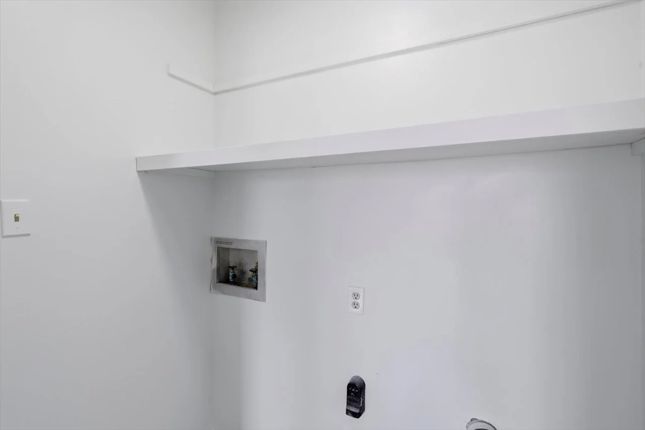16-105 Carrie Dr _ Hometoursms.com.jpg