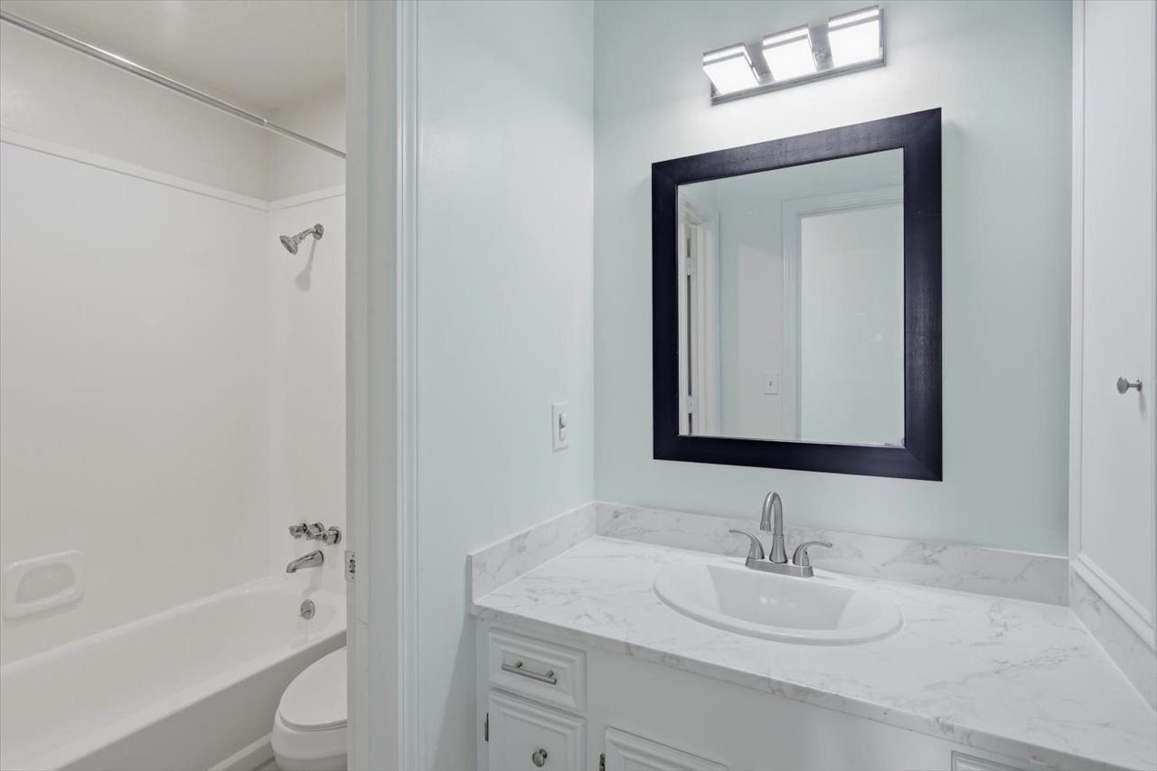 23-105 Carrie Dr _ Hometoursms.com.jpg