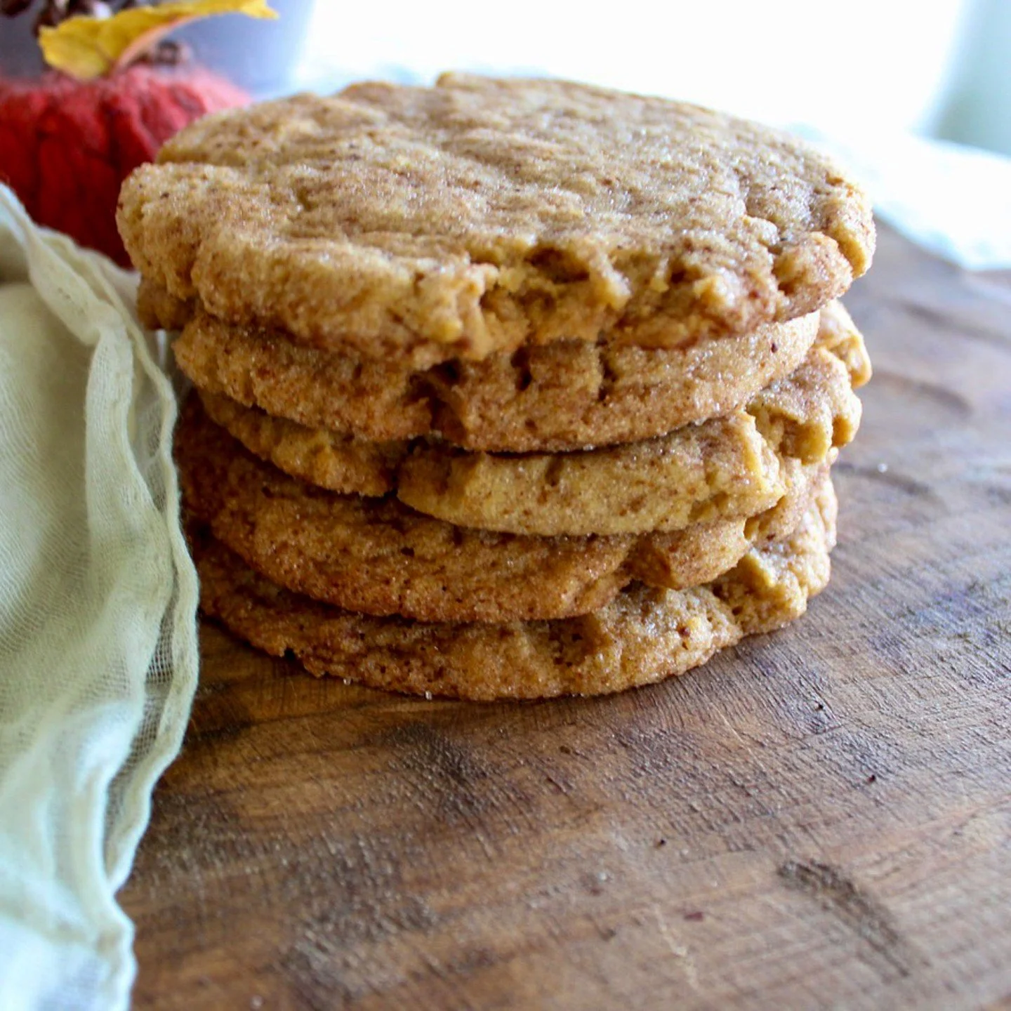 I thought we all needed a pumpkin cookie this fall, so here is a pumpkin snickerdoodle, naturally sweetened, of course!⁠
⁠
https://inspiringmidwestroots.com/recipebox/pumpkinsnickerdoodle⁠
⁠
#inspiringmidwestroots #fallrecipes #cookies #autumn