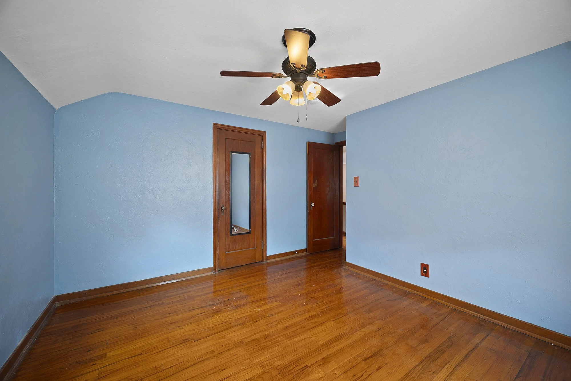 933WashingtonSt_26.jpg