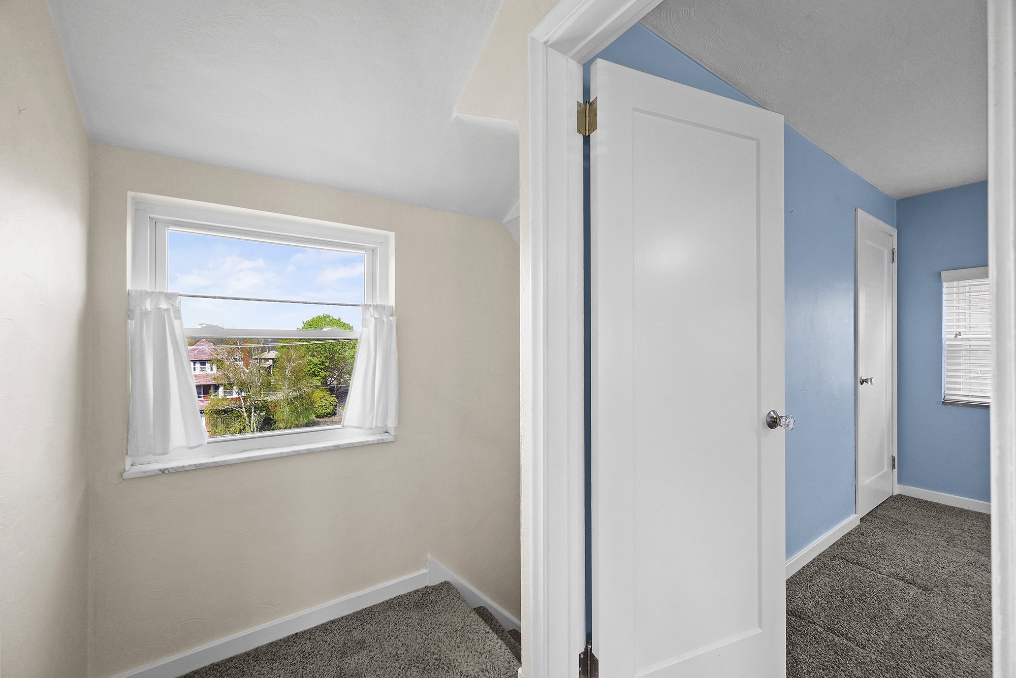 86MtVernonAve_10.jpg