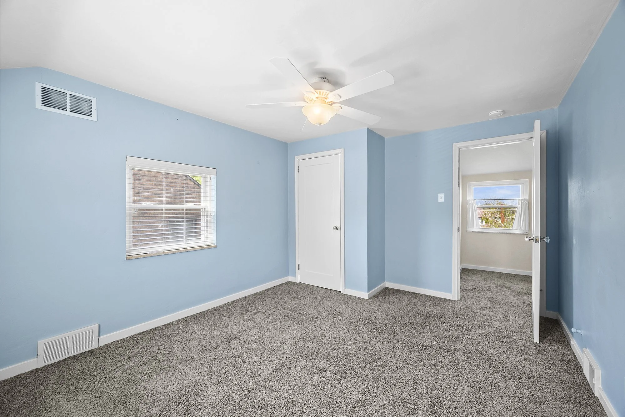 86MtVernonAve_13.jpg