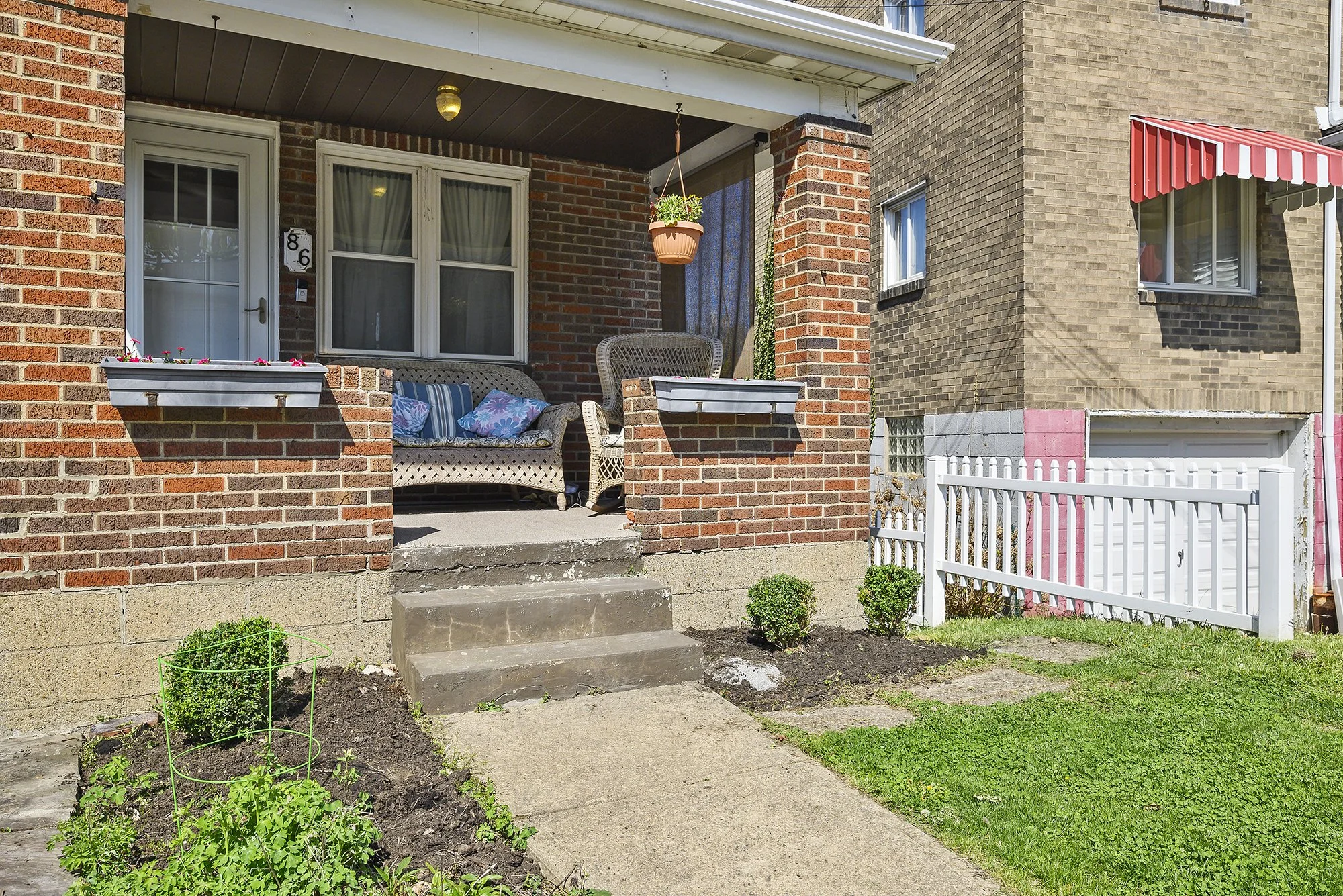 86MtVernonAve_31.jpg