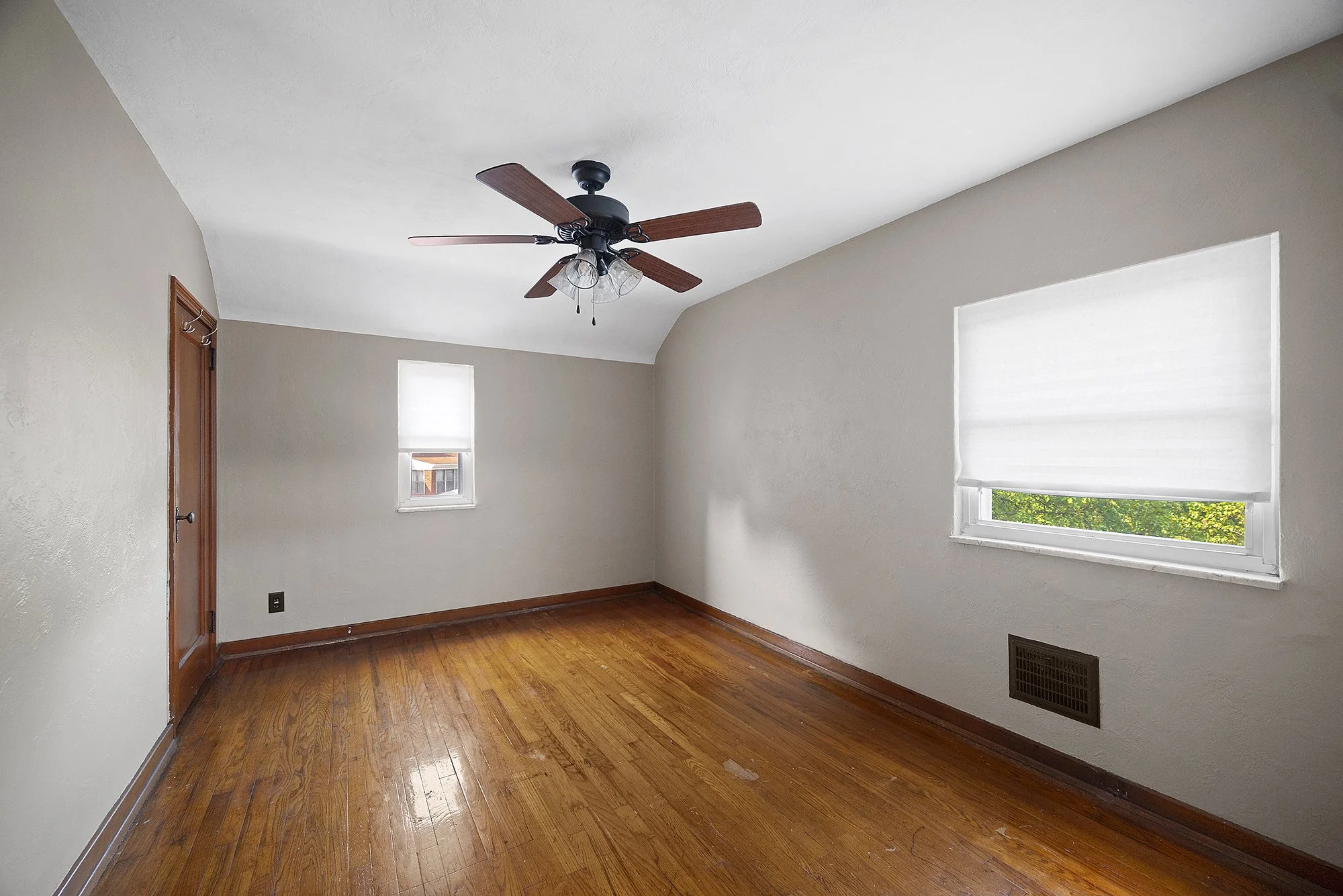 933WashingtonSt_23.jpg