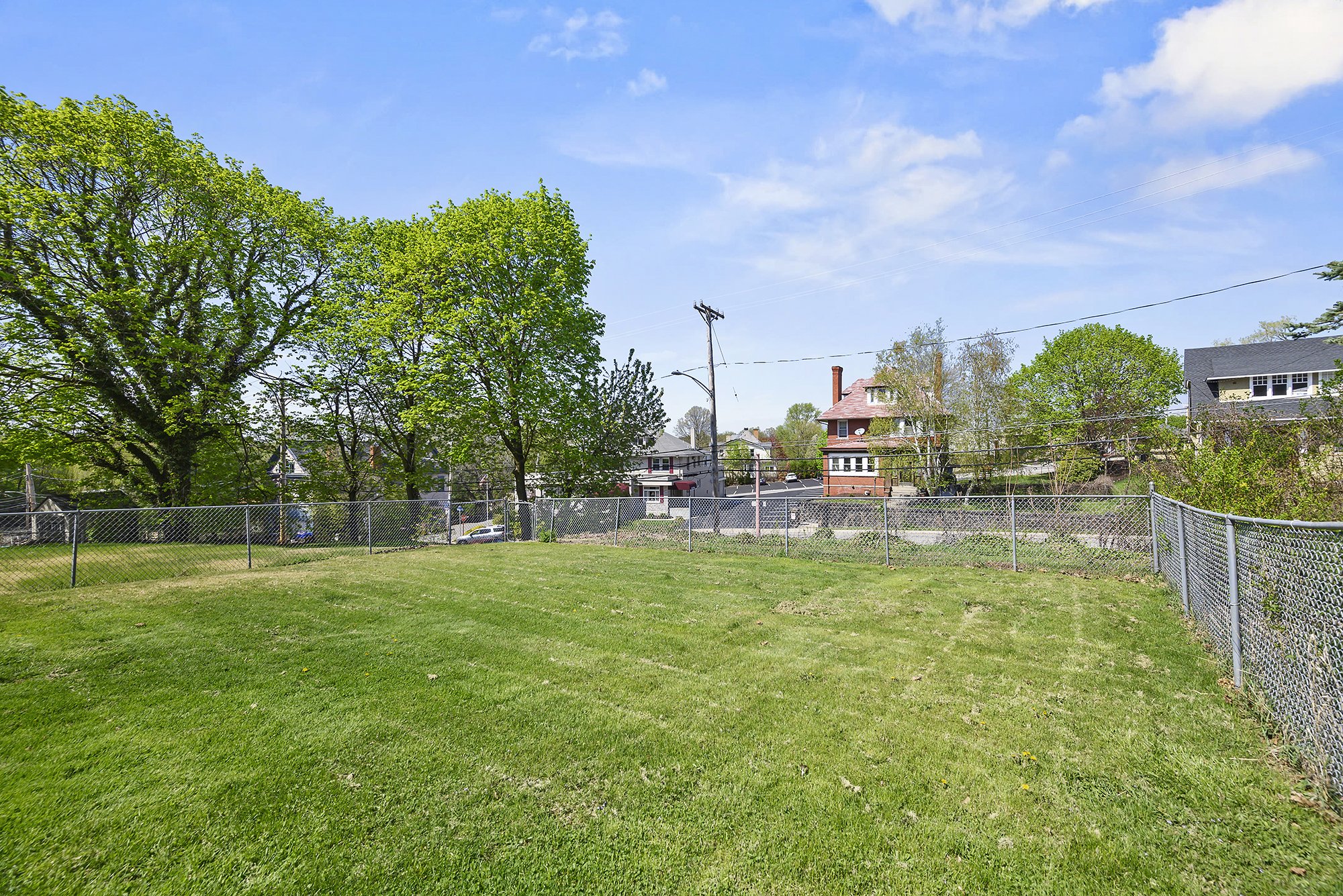 86MtVernonAve_27.jpg
