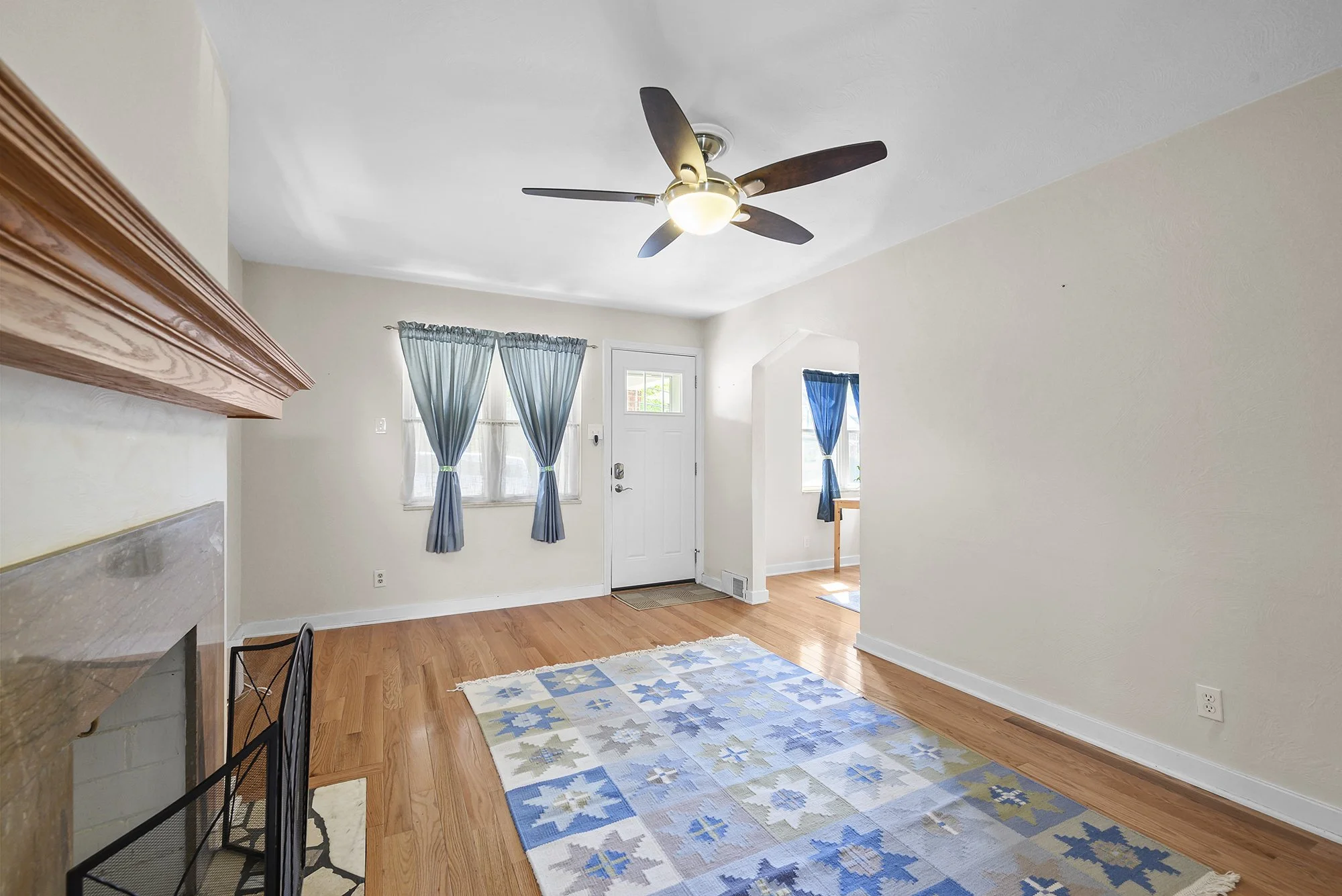 86MtVernonAve_07.jpg
