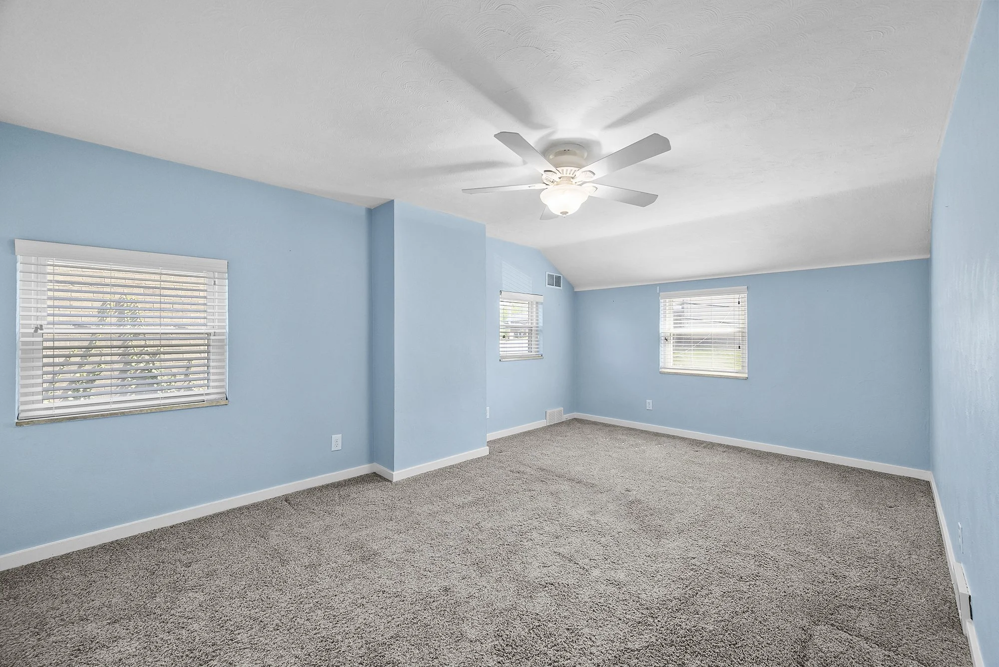 86MtVernonAve_15.jpg