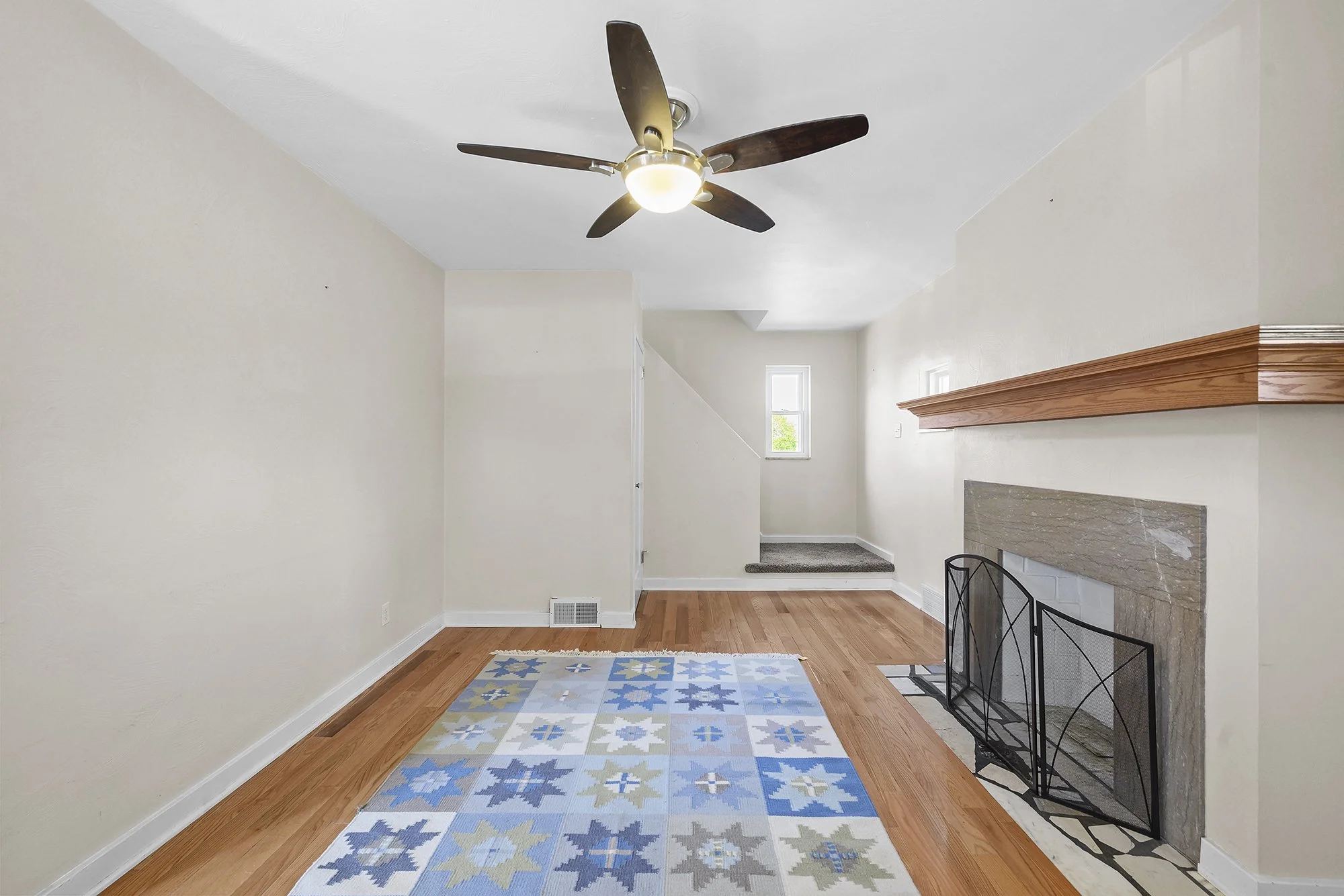86MtVernonAve_06.jpg