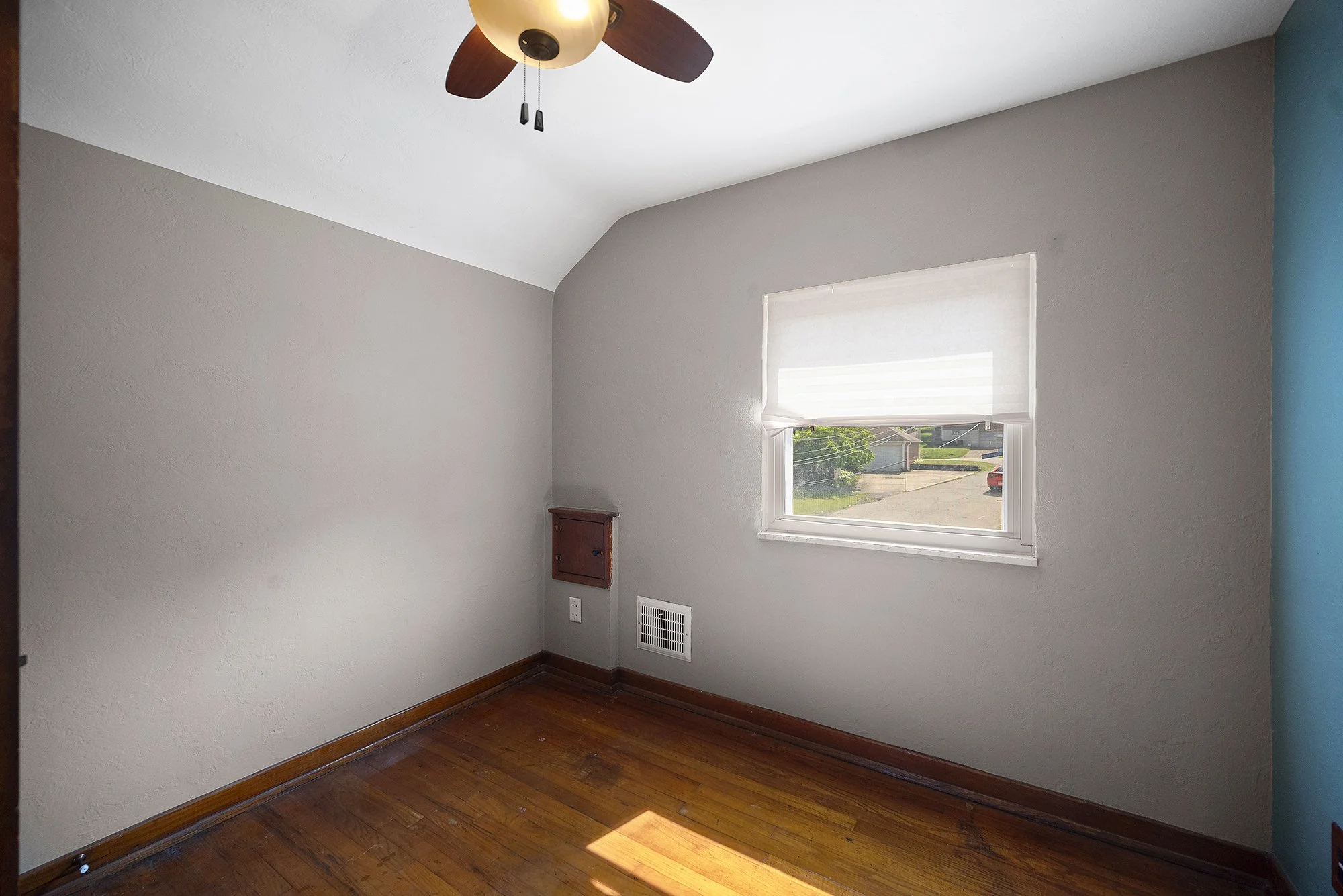 933WashingtonSt_27.jpg
