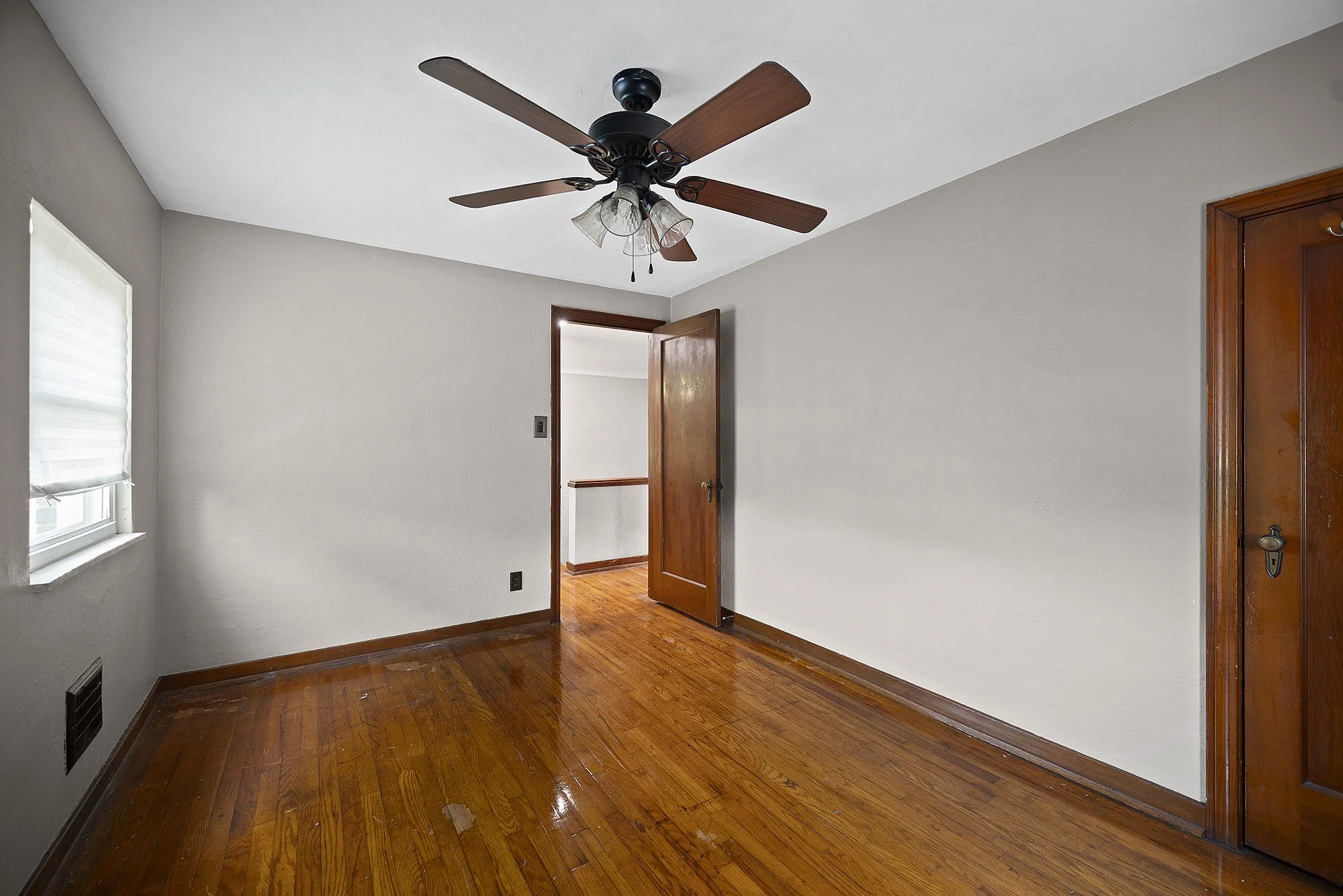 933WashingtonSt_24.jpg