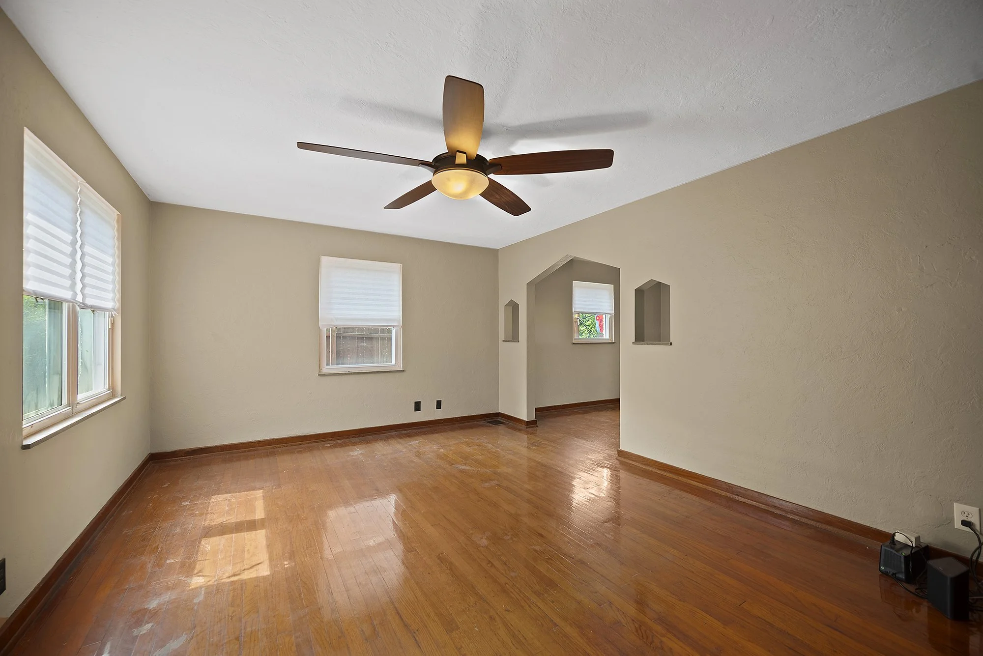 933WashingtonSt_11.jpg