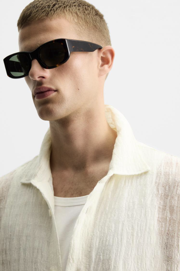 Professional fashion design and technical production sample by Marc Campoy. High-performing menswear and womenswear collections for the global retail market