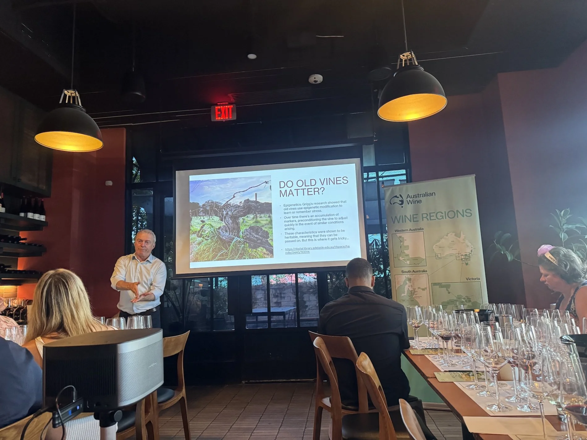Mark Davidson of Wine Australia presenting research on old vine epigenetics at the Style Shifts seminar