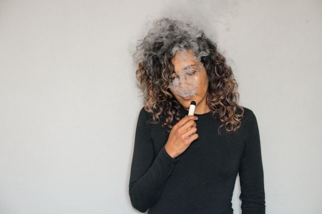 How to Quit Smoking or Vaping for Good with Hypnotherapy in Bristol