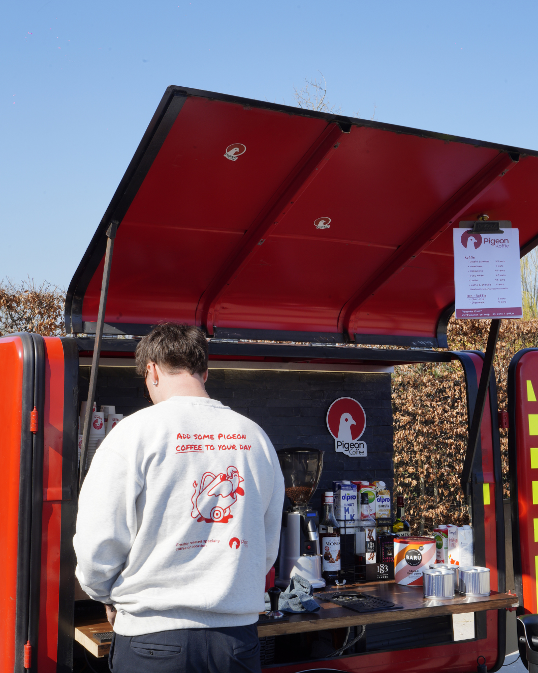 vers gebrande koffiebonen van Pigeon Koffie close-up