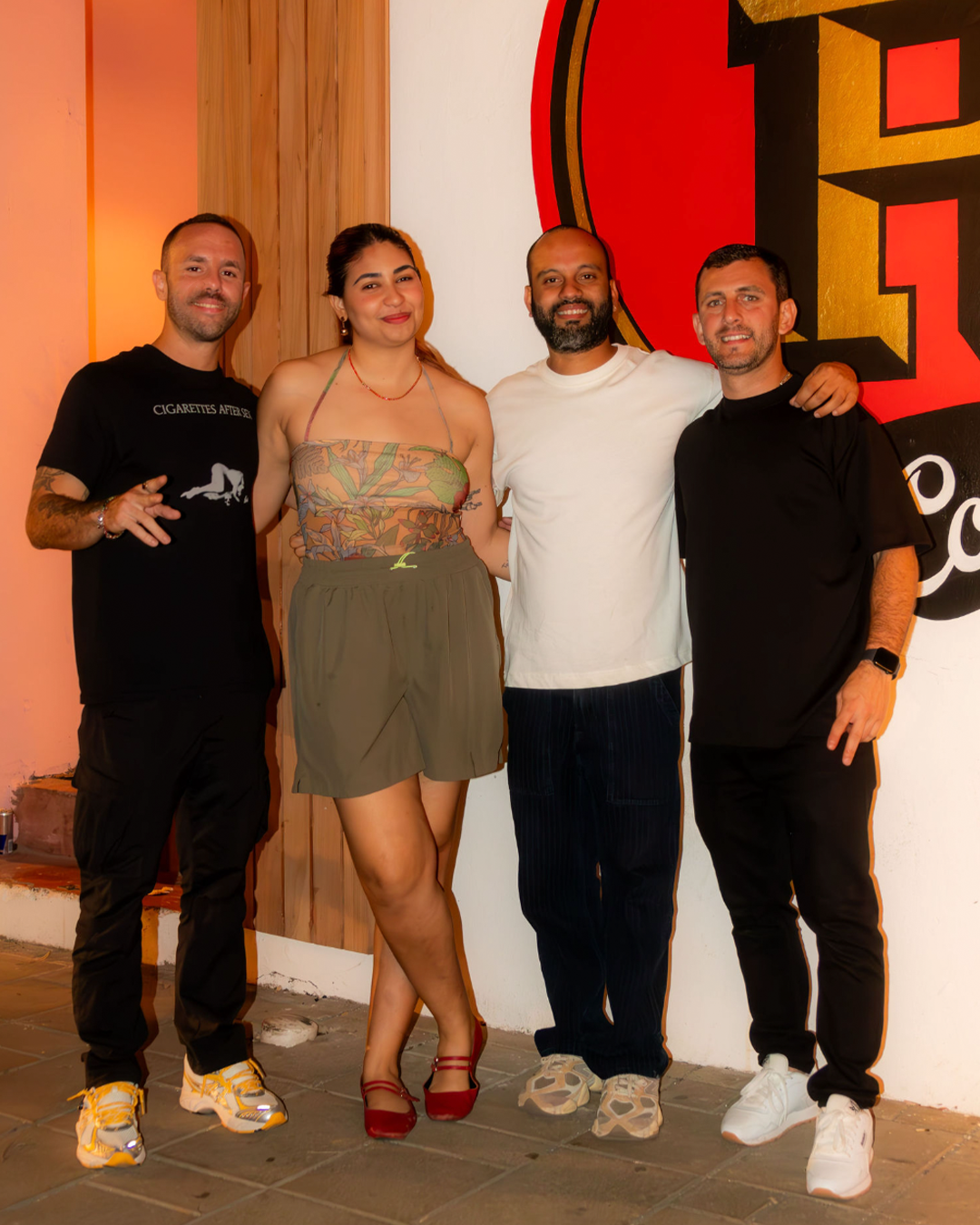 LOS BOYZ Y NICOLE.png