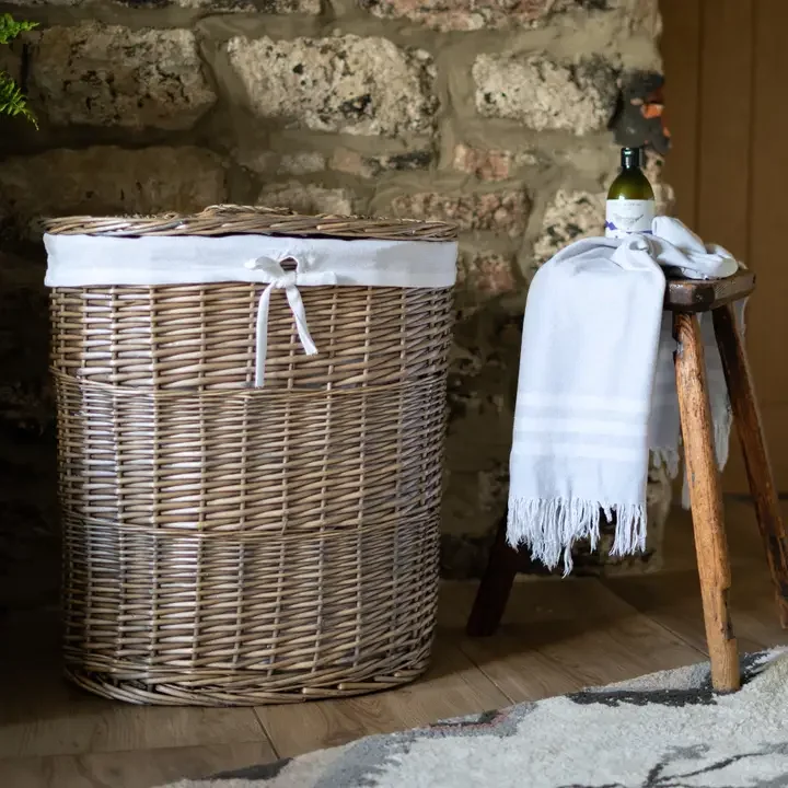 Antique Wash Oval Basket