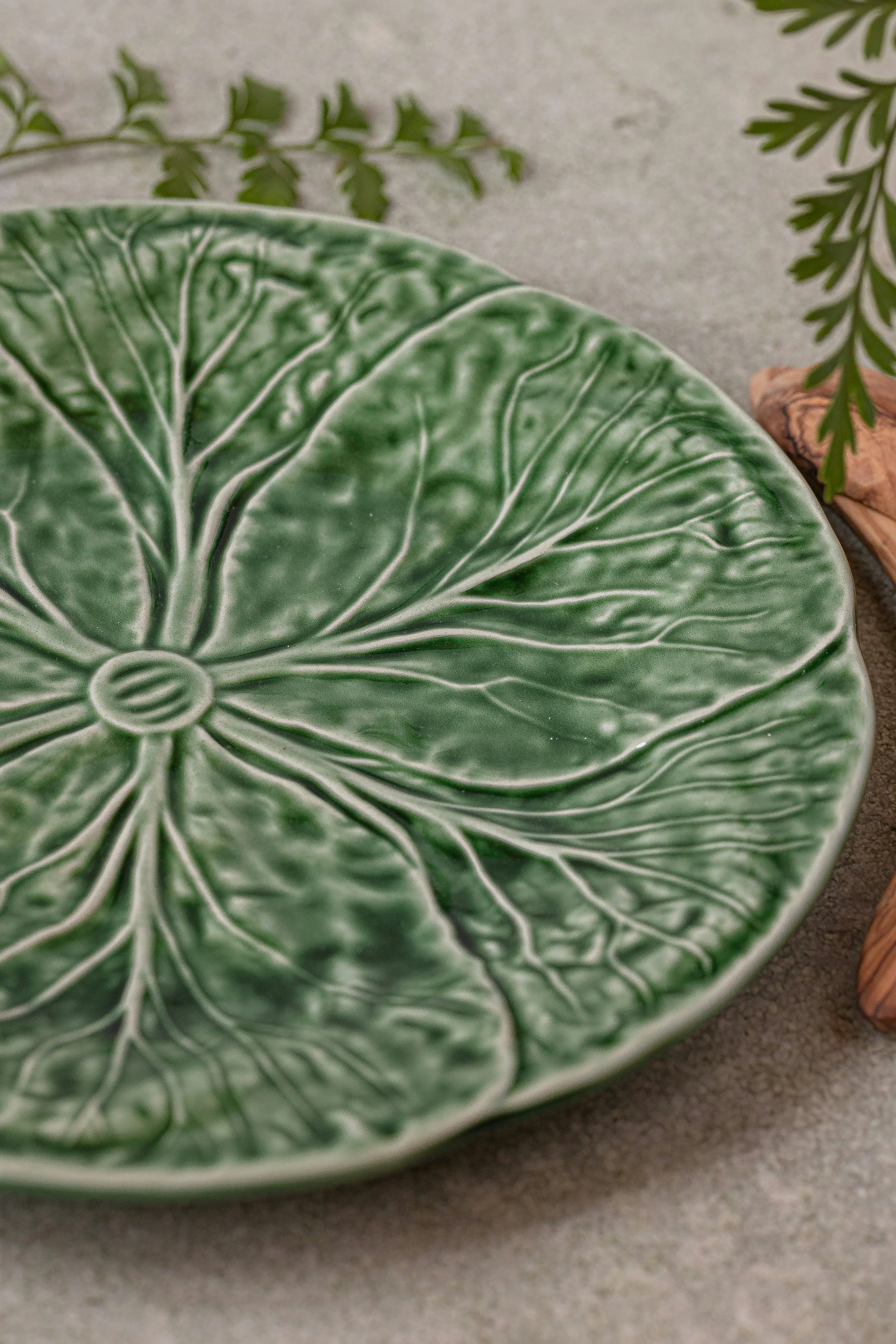 Samedi 21 mars 2026 // 14h00 - 17h00 // Vaisselle avec décor d'empreintes végétales