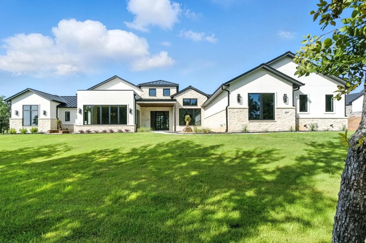 527 Royal Santana Run