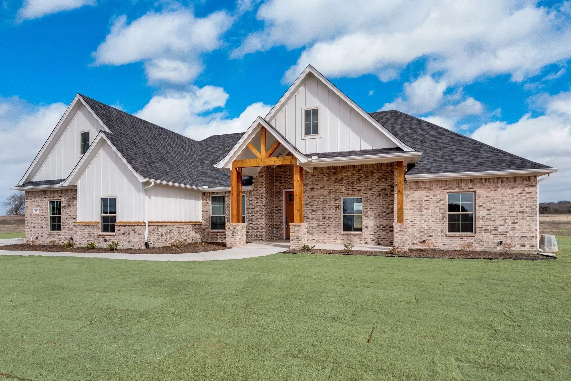 Modern custom home near Brazos River in Parker County