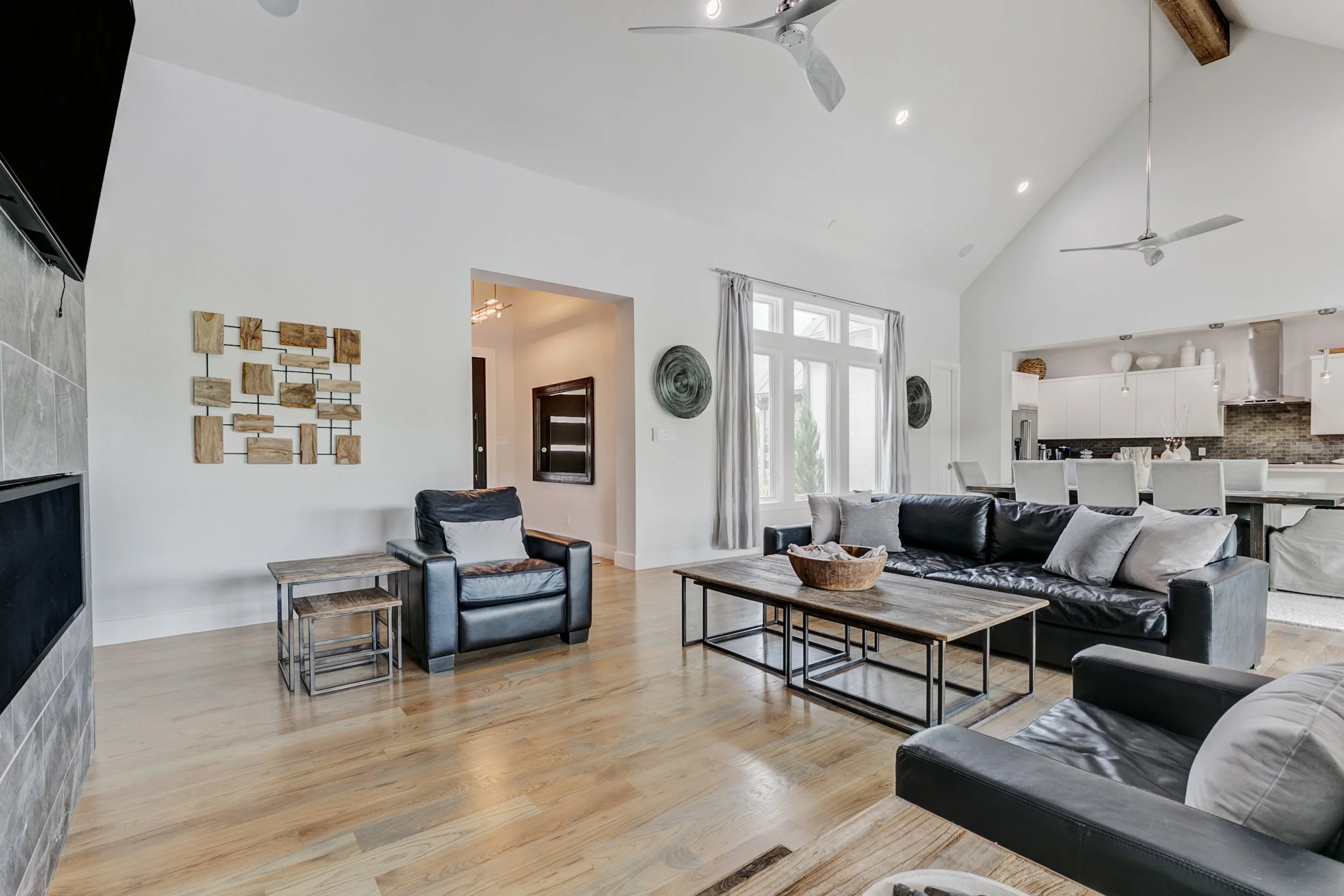 692 S. Sugartree Drive-19.jpg