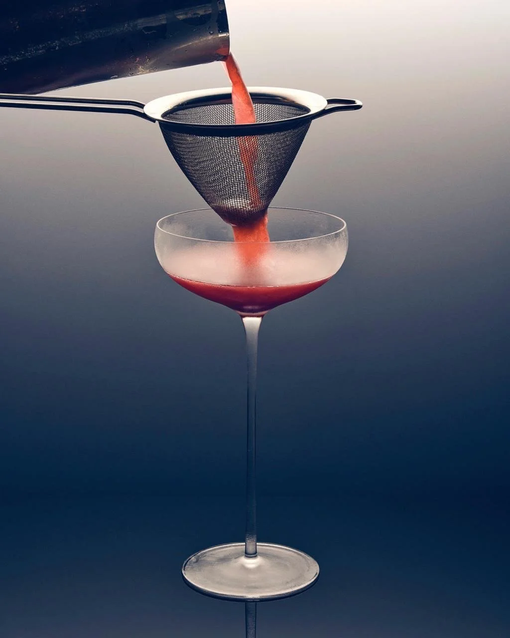 SINGAPORE, IN FULL BLOOM.

A modern interpretation of Singapore&rsquo;s national drink, built around The Orientalist Gunpowder Gin.

Chrysanthemum and ginger flower lift the aromatics. Snow pear, pineapple and fresh calamansi bring brightness. Red da