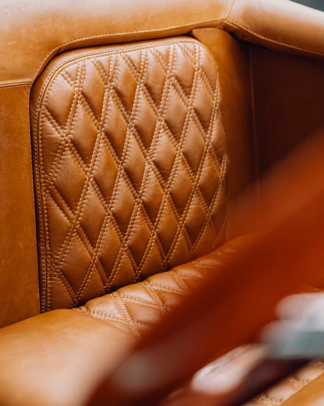 If your seat doesn&rsquo;t look like this&hellip; we need to talk 😉

#LeatherCraftsmanship #LuxuryInteriors #HandmadeLeather #CustomInteriors #AutoInterior #CarInteriorGoals